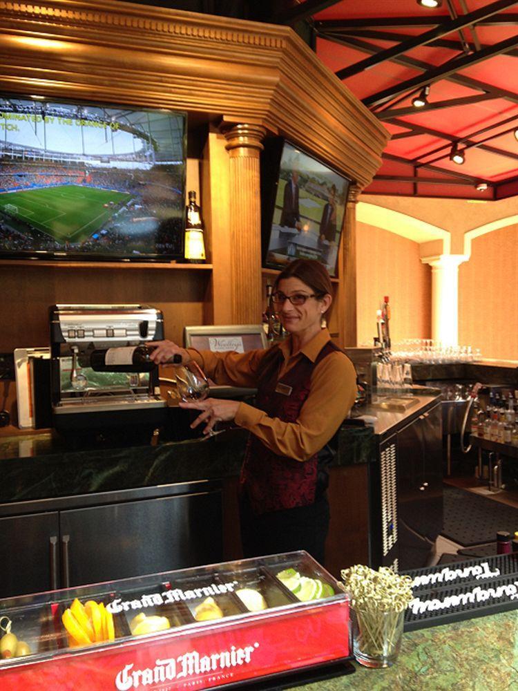 Woolley'S Classic Suites Denver Airport Аурора Екстериор снимка