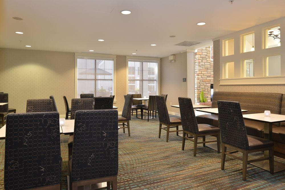 Woolley'S Classic Suites Denver Airport Аурора Екстериор снимка